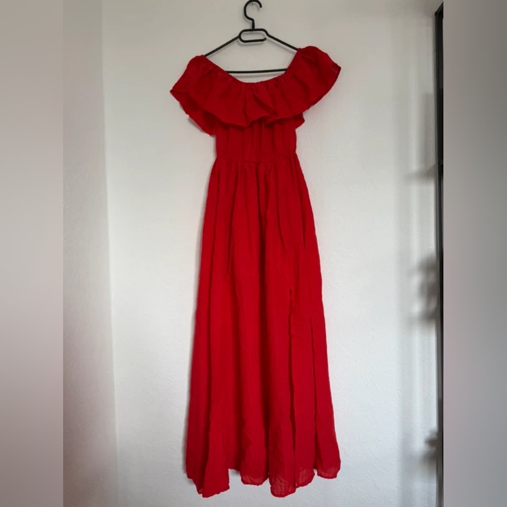 Elegant Red Off-Shoulder Dress